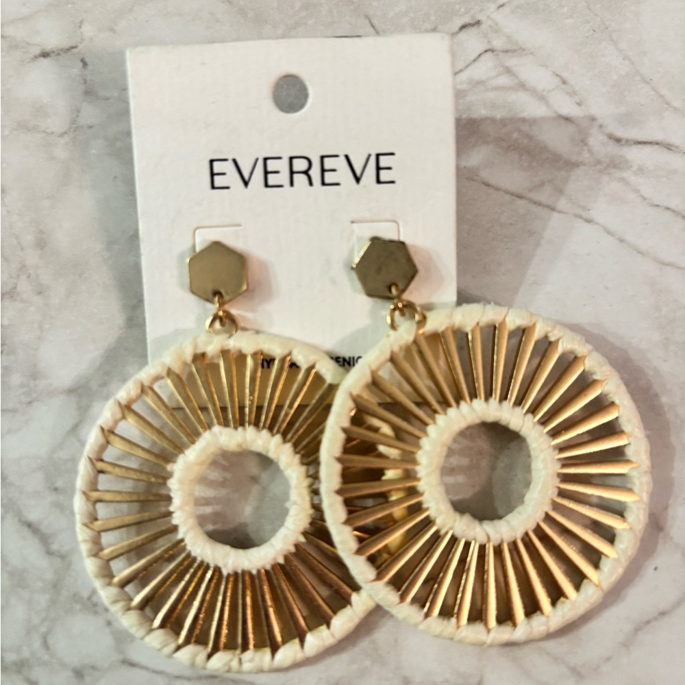 Evereve Gold and White Geometric Earrings